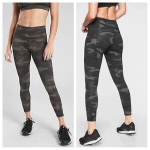 Athleta Camo Contender 7/8 Tight in Powerlift Leggings Size X Small